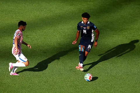 كأس العالم.. كرواتيا 0-0 بنما.. خطورة متبادلة